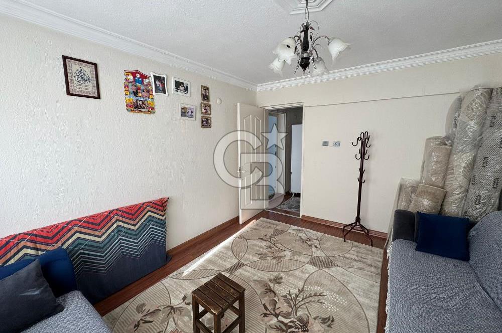 Karabağlar Yunus Emre Mah Cadde Üzeri 117 m2 3+1Teraslı Daire