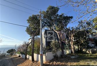 CB ODAKTAN | Aliağa Aşağı Şakran Denize 50 Metre Bahçeli, Teraslı Deniz Manzaralı 2 Katlı Villa - 4 - 341128