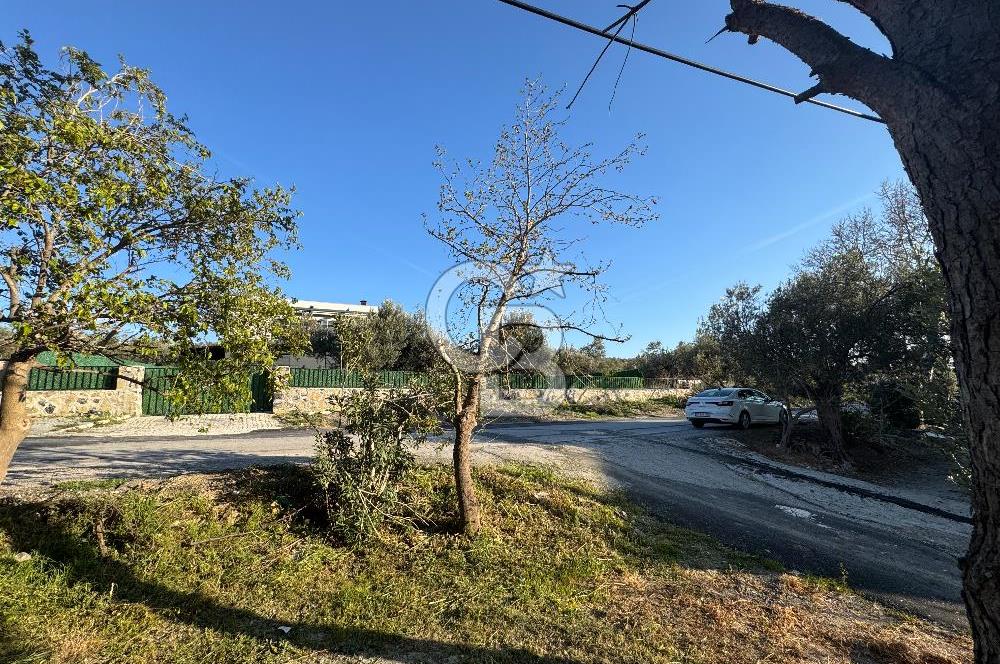 CB ODAKTAN | Aliağa Aşağı Şakran Denize 50 Metre Bahçeli, Teraslı Deniz Manzaralı 2 Katlı Villa