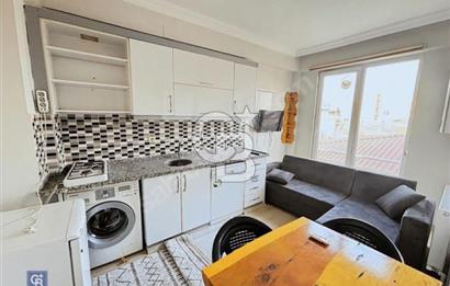 COLDWELL BANKER'DEN BAHÇELİEVLER'DE SATILIK EŞYALI 1+1 DAİRE