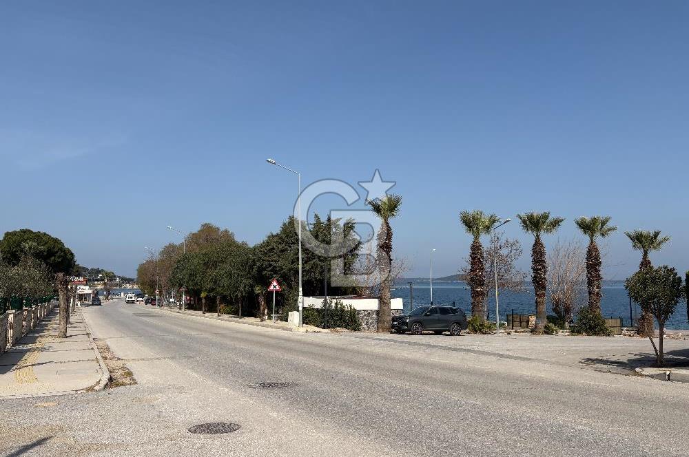 URLA İSKELE EVRENKAYA SİTESİNDE 4+1 EŞYALI KİRALIK VİLLA