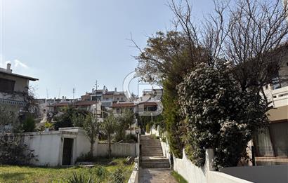 URLA İSKELE EVRENKAYA SİTESİNDE 4+1 EŞYALI KİRALIK VİLLA