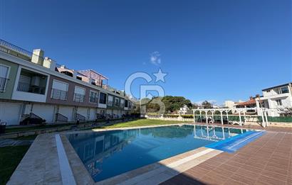 URLA'DA HAVUZLU SİTE İÇİNDE BAHÇELİ 1+1 EŞYALI KİRALIK DAİRE