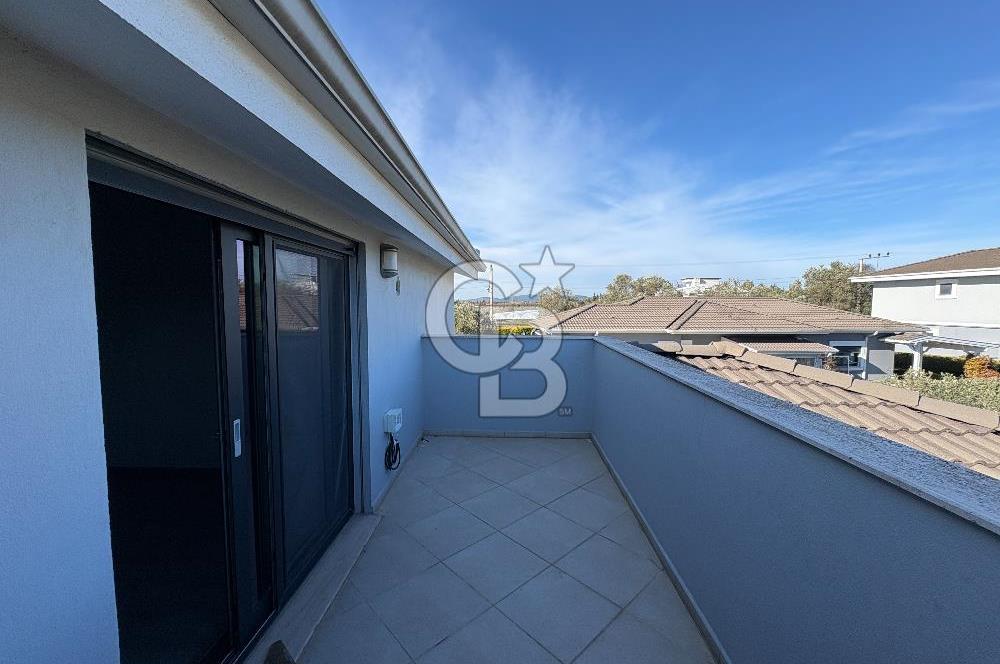 URLA KUŞÇULAR ARTI PRESTİJ EVLERİNDE KİRALIK VİLLA