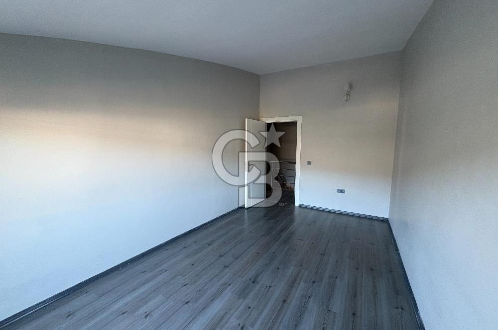 URLA KUŞÇULAR ARTI PRESTİJ EVLERİNDE KİRALIK VİLLA