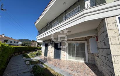 URLA'DA HAVUZLU SİTE İÇİNDE BAHÇELİ 1+1 EŞYALI KİRALIK DAİRE