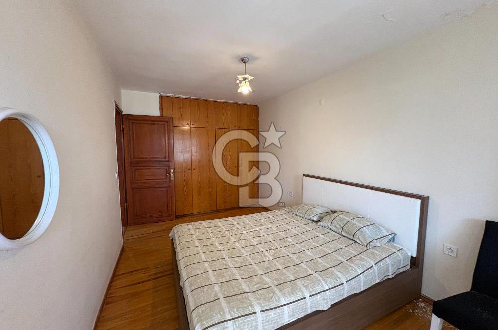 URLA İSKELE EVRENKAYA SİTESİNDE 4+1 EŞYALI KİRALIK VİLLA