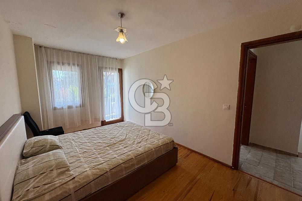 URLA İSKELE EVRENKAYA SİTESİNDE 4+1 EŞYALI KİRALIK VİLLA