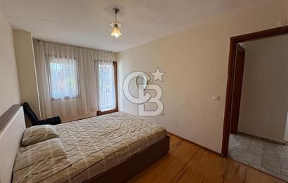 URLA İSKELE EVRENKAYA SİTESİNDE 4+1 EŞYALI KİRALIK VİLLA