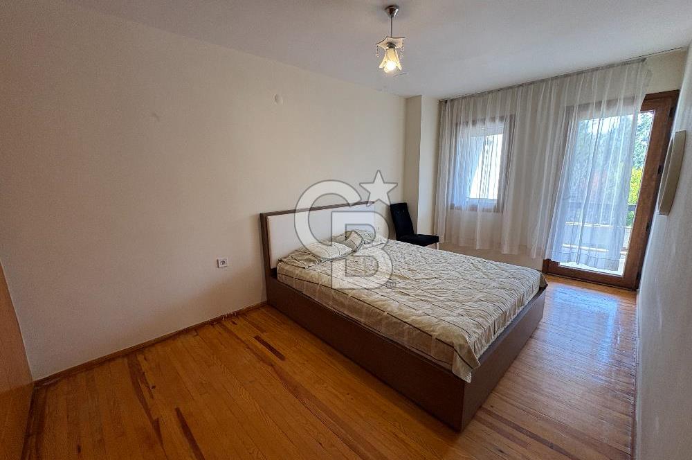 URLA İSKELE EVRENKAYA SİTESİNDE 4+1 EŞYALI KİRALIK VİLLA