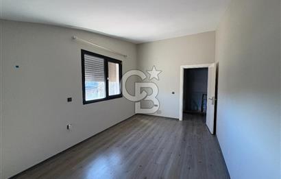 URLA KUŞÇULAR ARTI PRESTİJ EVLERİNDE KİRALIK VİLLA