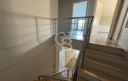 URLA KUŞÇULAR ARTI PRESTİJ EVLERİNDE KİRALIK VİLLA