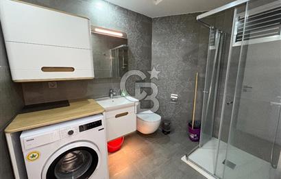 URLA'DA HAVUZLU SİTE İÇİNDE BAHÇELİ 1+1 EŞYALI KİRALIK DAİRE