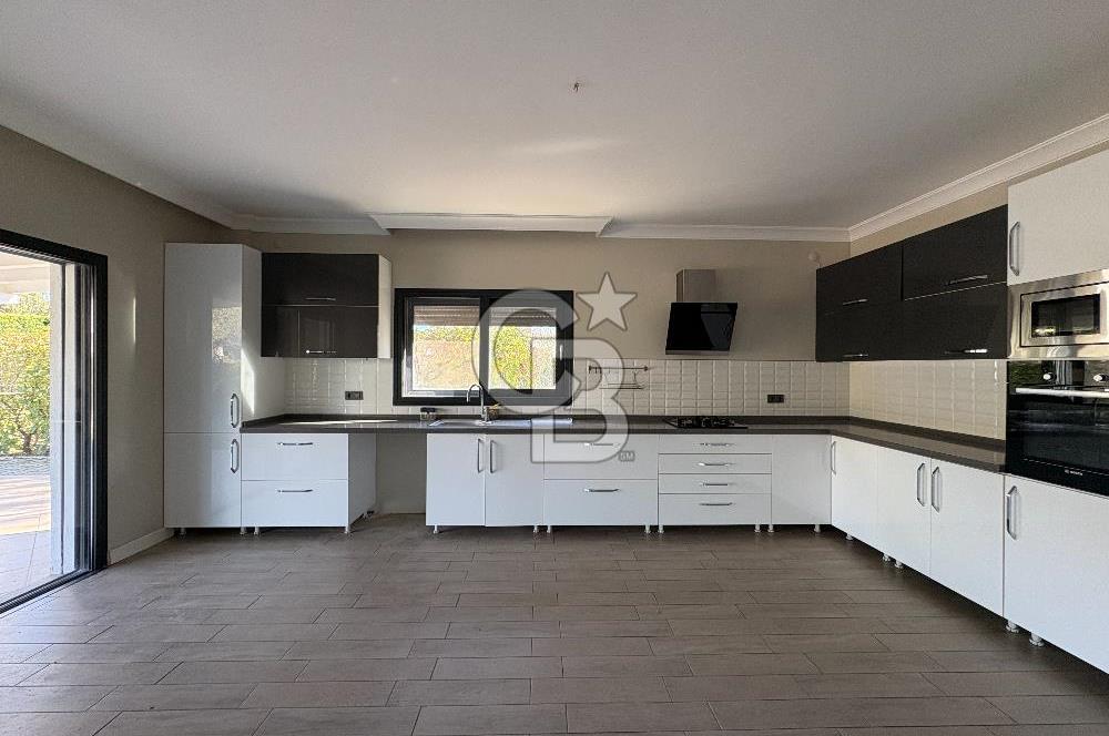 URLA KUŞÇULAR ARTI PRESTİJ EVLERİNDE KİRALIK VİLLA
