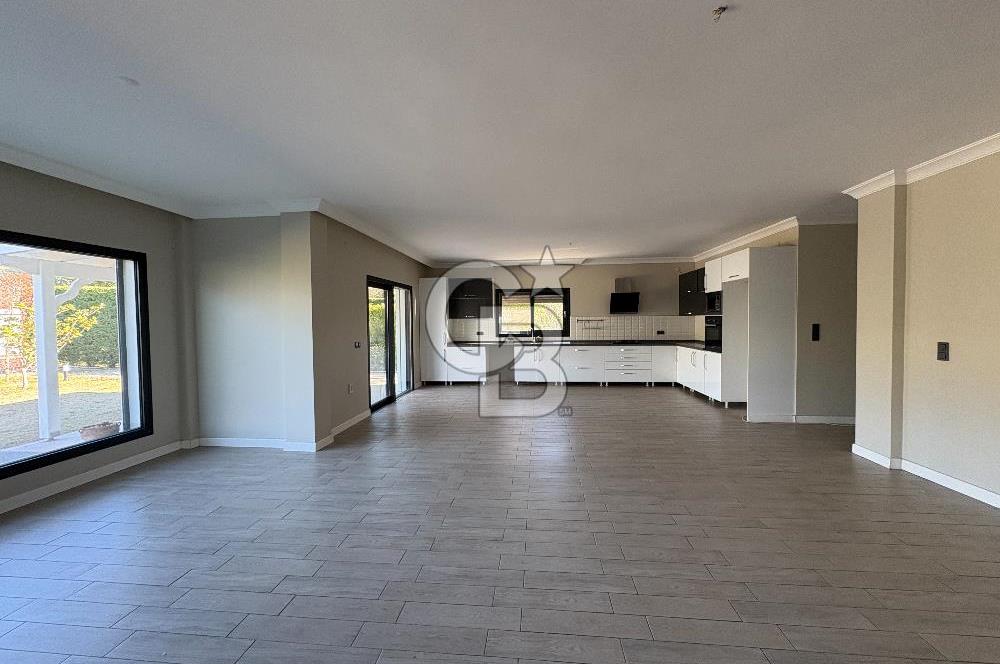 URLA KUŞÇULAR ARTI PRESTİJ EVLERİNDE KİRALIK VİLLA