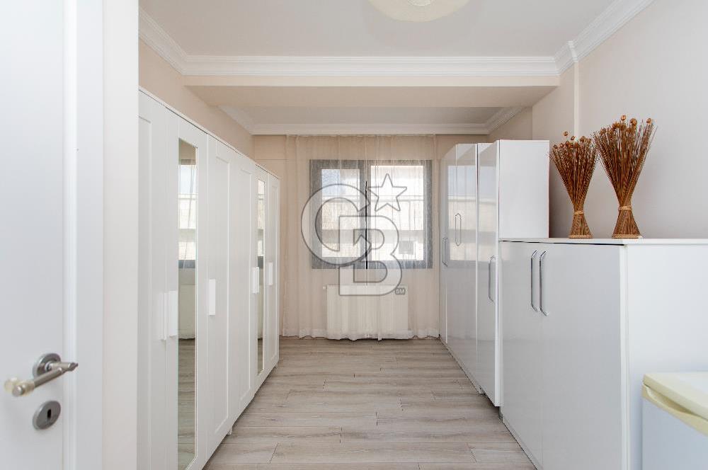 Yenifoça Fevzi Çakmak Mah. Satılık 3+1 Müstakil Bahçeli Villa