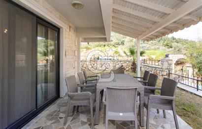 Yenifoça Fevzi Çakmak Mah. Satılık 3+1 Müstakil Bahçeli Villa