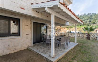 Yenifoça Fevzi Çakmak Mah. Satılık 3+1 Müstakil Bahçeli Villa