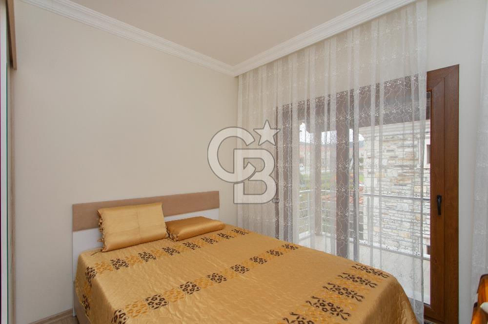 Foça Atatürk Mah. Satılık Site İçerisinde 3+1 Müstakil Taş Villa