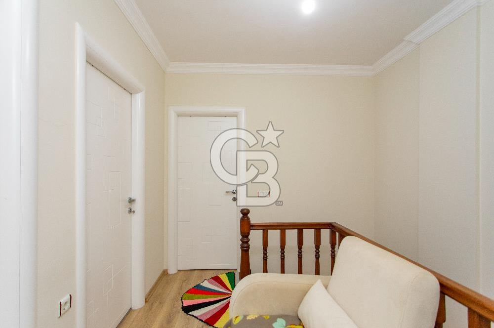 Foça Atatürk Mah. Satılık Site İçerisinde 3+1 Müstakil Taş Villa