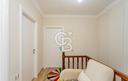 Foça Atatürk Mah. Satılık Site İçerisinde 3+1 Müstakil Taş Villa