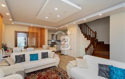 Foça Atatürk Mah. Satılık Site İçerisinde 3+1 Müstakil Taş Villa