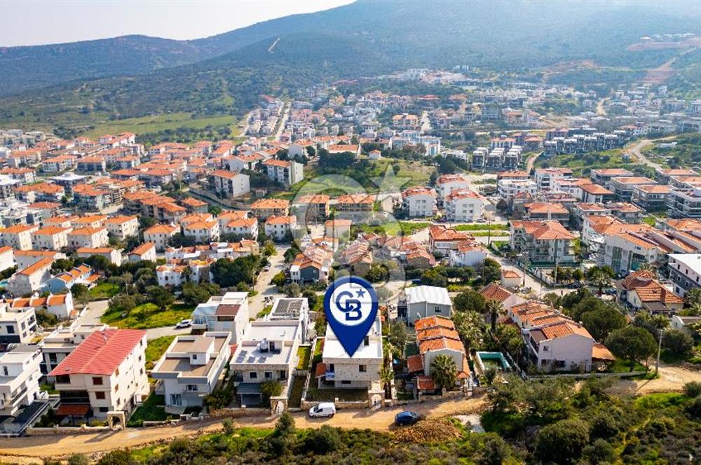 Yenifoça Fevzi Çakmak Mah. Satılık 3+1 Müstakil Bahçeli Villa