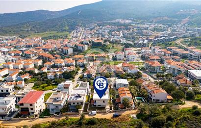 Yenifoça Fevzi Çakmak Mah. Satılık 3+1 Müstakil Bahçeli Villa