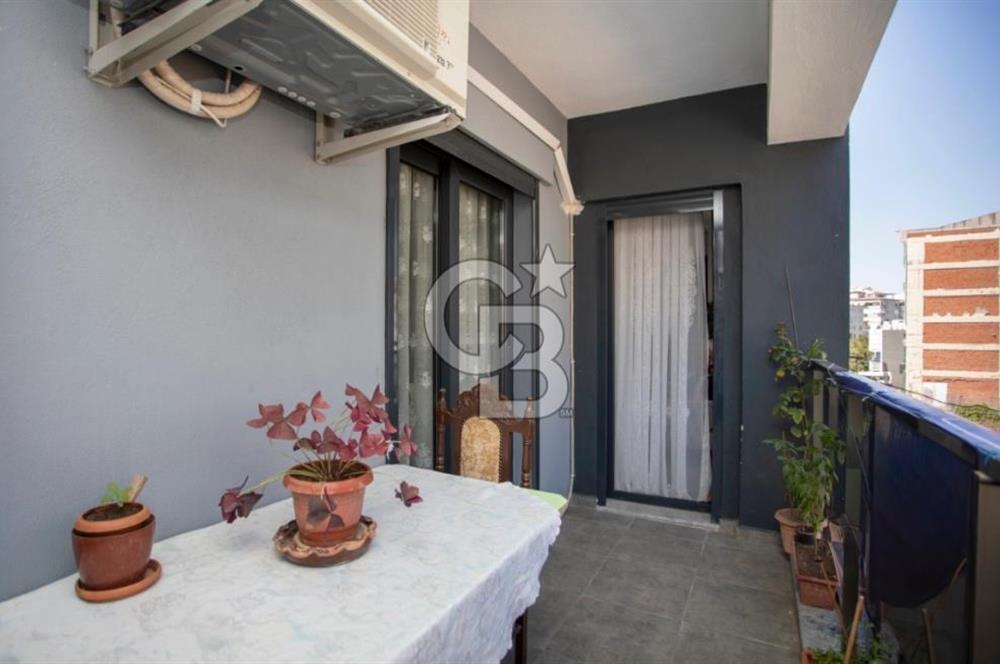 KARŞIYAKA NERGİS'TE 3+1 ARAKAT 130m2 SATILIK DAİRE