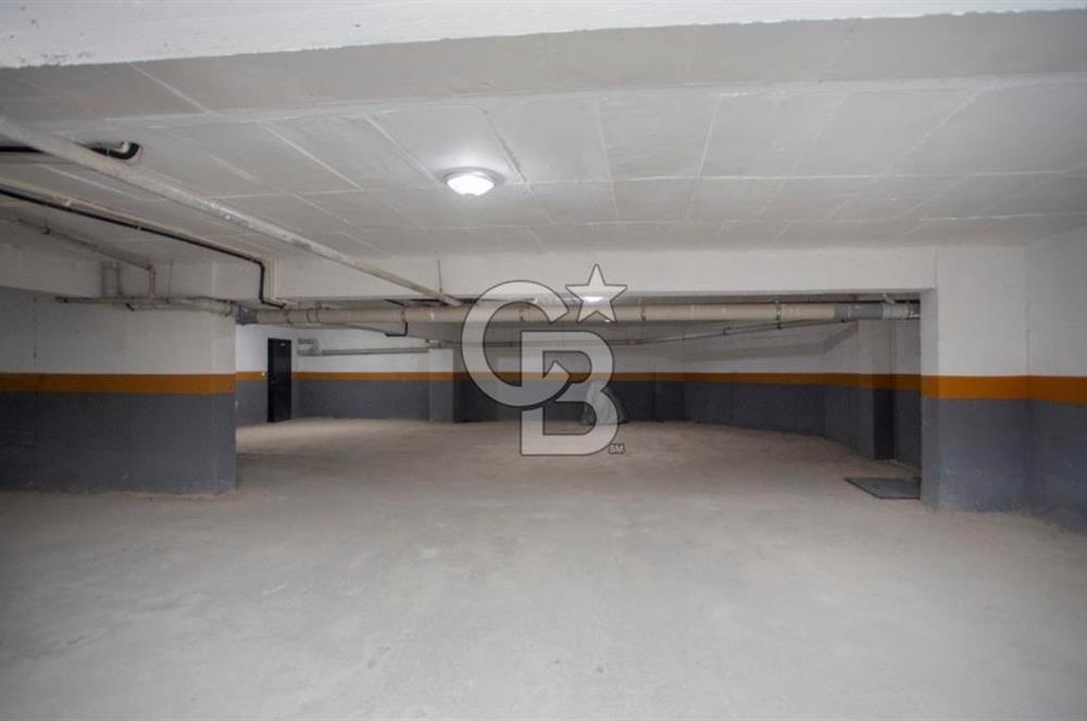 KARŞIYAKA NERGİS'TE 3+1 ARAKAT 130m2 SATILIK DAİRE