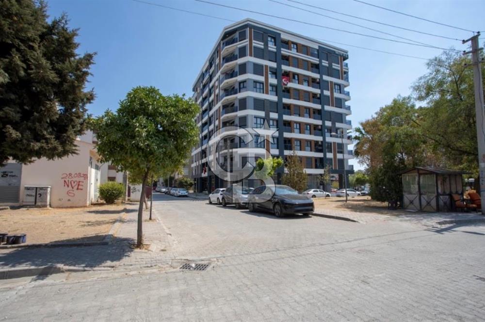 KARŞIYAKA NERGİS'TE 3+1 ARAKAT 130m2 SATILIK DAİRE