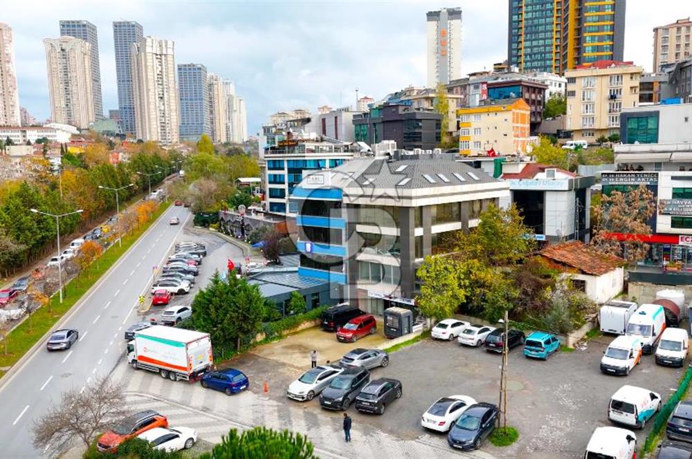 ATAŞEHİR HASTANELER BÖLGESİNDE YOLA CEPHELİ KİRALIK PLAZA