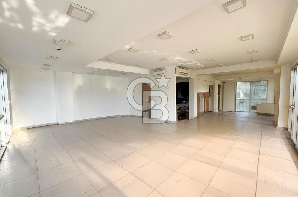 ATAŞEHİR HASTANELER BÖLGESİNDE YOLA CEPHELİ KİRALIK PLAZA