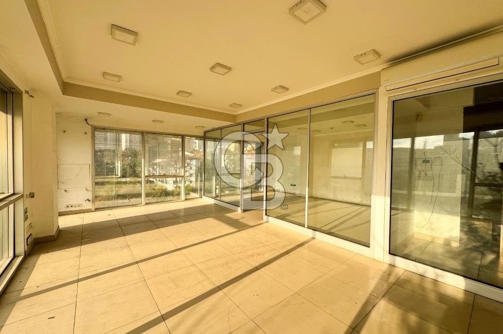 ATAŞEHİR HASTANELER BÖLGESİNDE YOLA CEPHELİ KİRALIK PLAZA