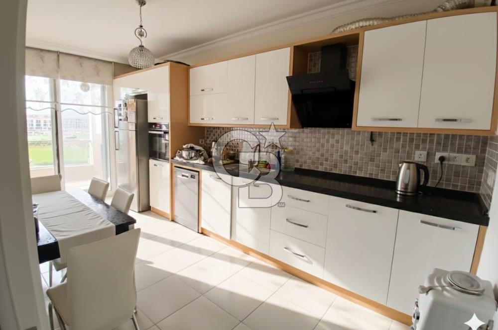 Tire Fatih Mah. Kafeler Caddesinde 140 m² 3+1 Satılık Daire