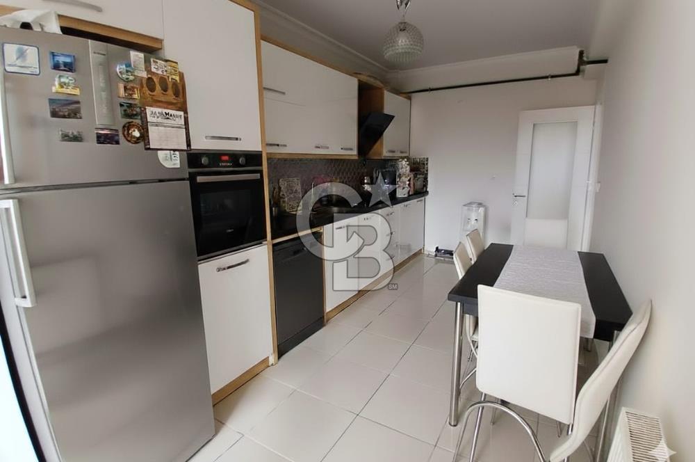 Tire Fatih Mah. Kafeler Caddesinde 140 m² 3+1 Satılık Daire