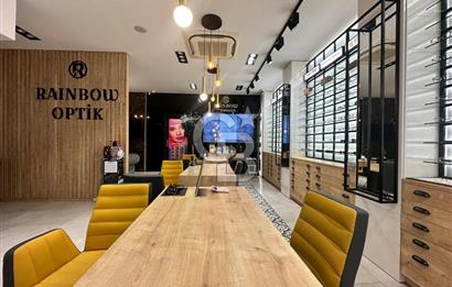 ALTUNİZADE' DE CADDE ÜZERİ, TABELA DEĞERİ YÜKSEK-DEVREN KİRALIK