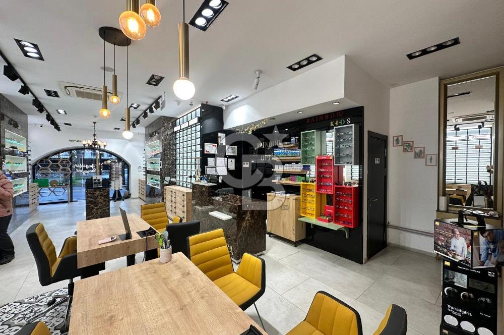 ALTUNİZADE' DE CADDE ÜZERİ, TABELA DEĞERİ YÜKSEK-DEVREN KİRALIK