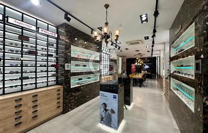 ALTUNİZADE' DE CADDE ÜZERİ, TABELA DEĞERİ YÜKSEK-DEVREN KİRALIK