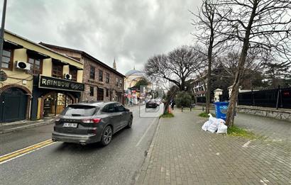 ALTUNİZADE' DE CADDE ÜZERİ, TABELA DEĞERİ YÜKSEK-DEVREN KİRALIK