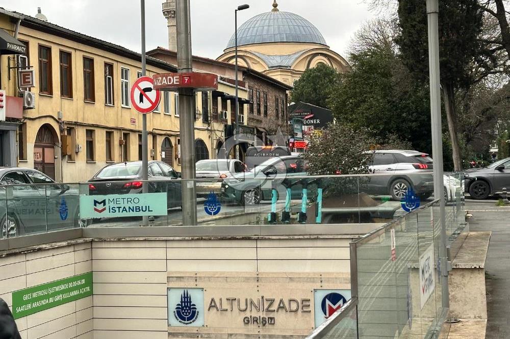 ALTUNİZADE' DE CADDE ÜZERİ, TABELA DEĞERİ YÜKSEK-DEVREN KİRALIK