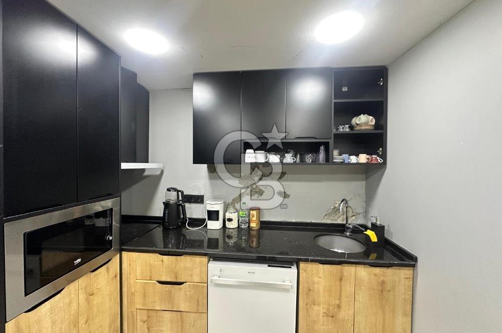 ALTUNİZADE' DE CADDE ÜZERİ, TABELA DEĞERİ YÜKSEK-DEVREN KİRALIK