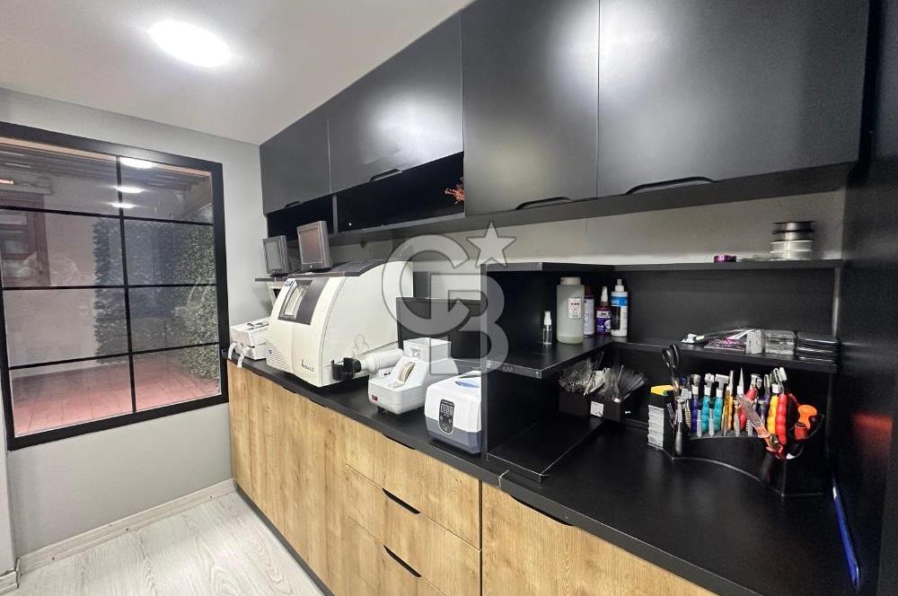 ALTUNİZADE' DE CADDE ÜZERİ, TABELA DEĞERİ YÜKSEK-DEVREN KİRALIK