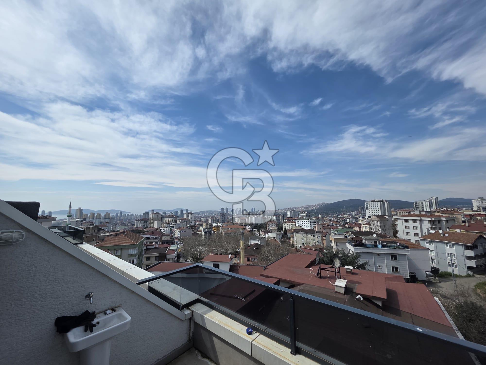 Yakacıkta "O" Evi Bulduk! Çift Girişli & Teraslı 4+1