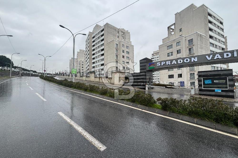 SPRADON VADİDE KISA KATLI BLOKLARDA FULL TADİLATLI SATILIK 2+1