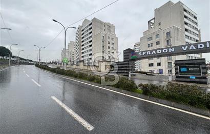 SPRADON VADİDE KISA KATLI BLOKLARDA FULL TADİLATLI SATILIK 2+1