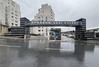 SPRADON VADİDE KISA KATLI BLOKLARDA FULL TADİLATLI SATILIK 2+1 - 1 - 341145