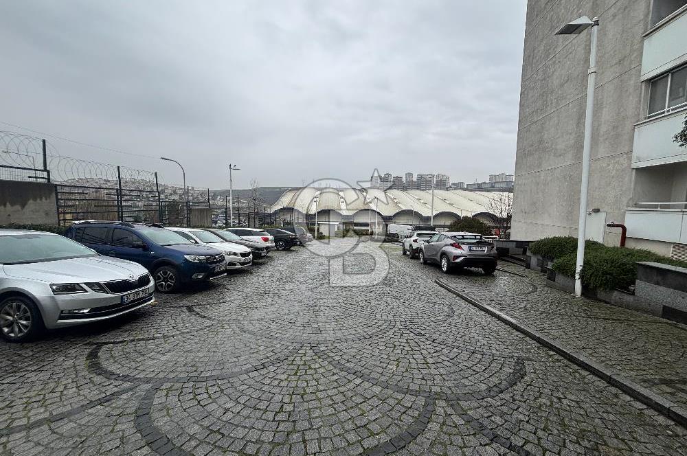 SPRADON VADİDE KISA KATLI BLOKLARDA FULL TADİLATLI SATILIK 2+1