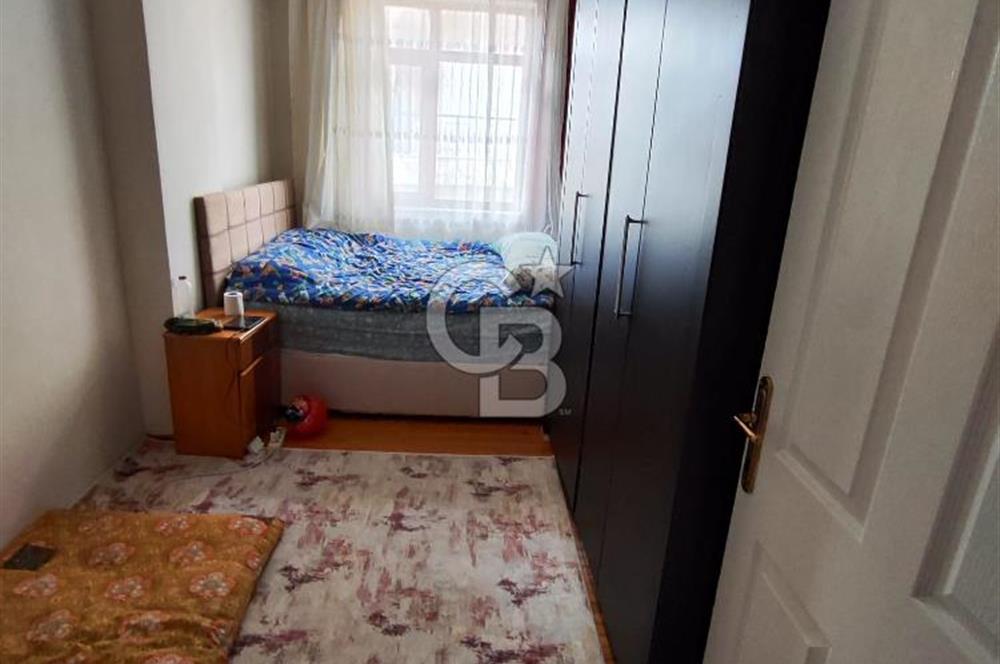 Korkuteli Merkez Uzunoluk'ta Satılık 2+1 Katta,Ayrı Mutfak