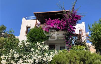 Bodrum Akyarlar'da Deniz Manzaralı 3+1 Dubleks Villa